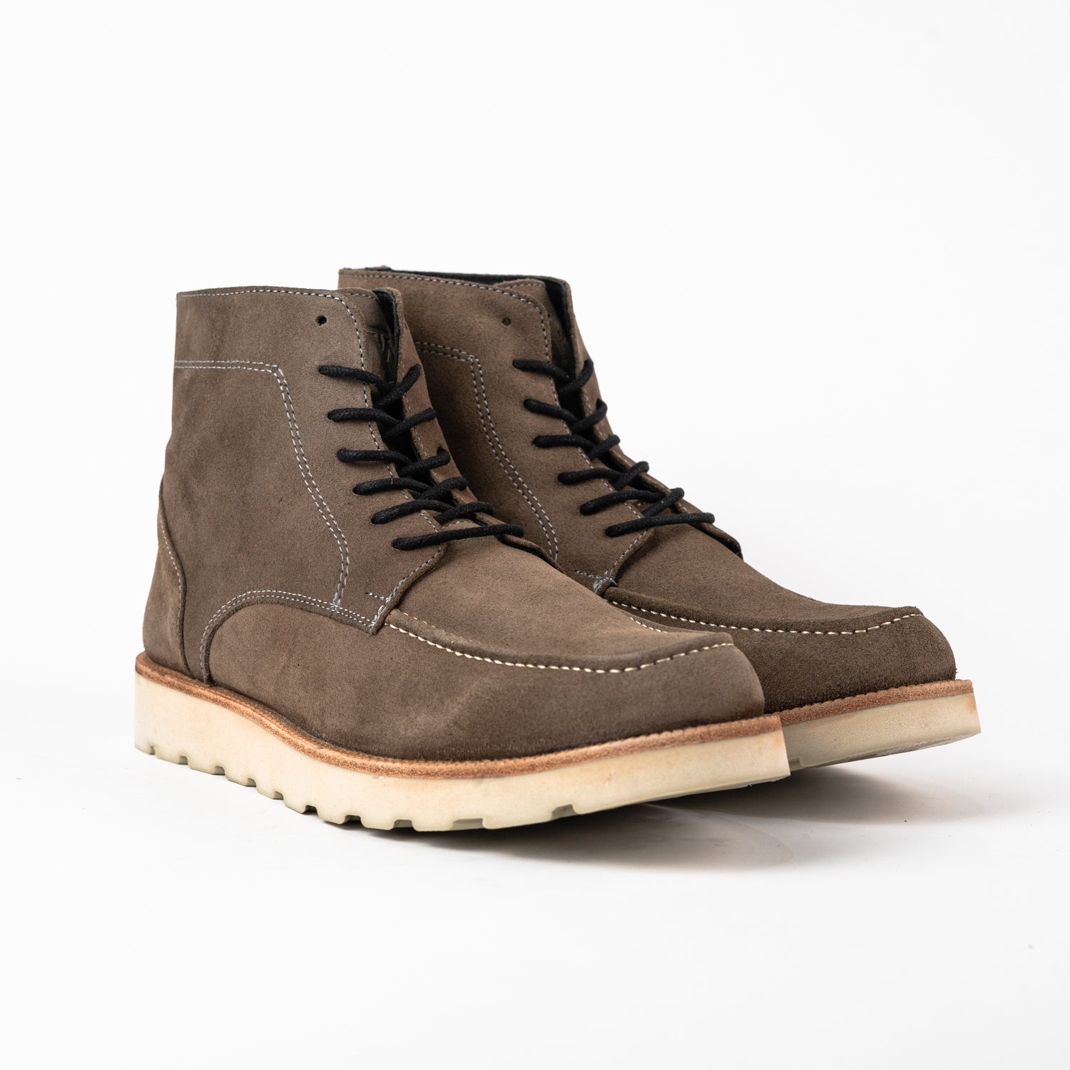 1907 / GRIS GAMUZA VIB BLANCA